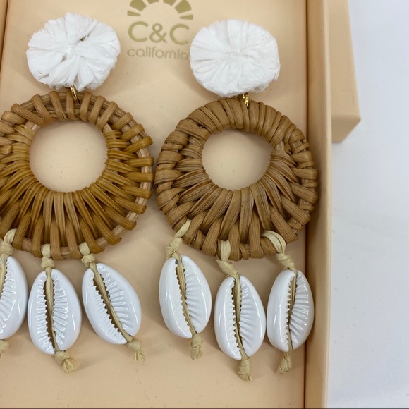 NEW C&C California Ratan Shell Statement Earrings - Picture 4 of 5